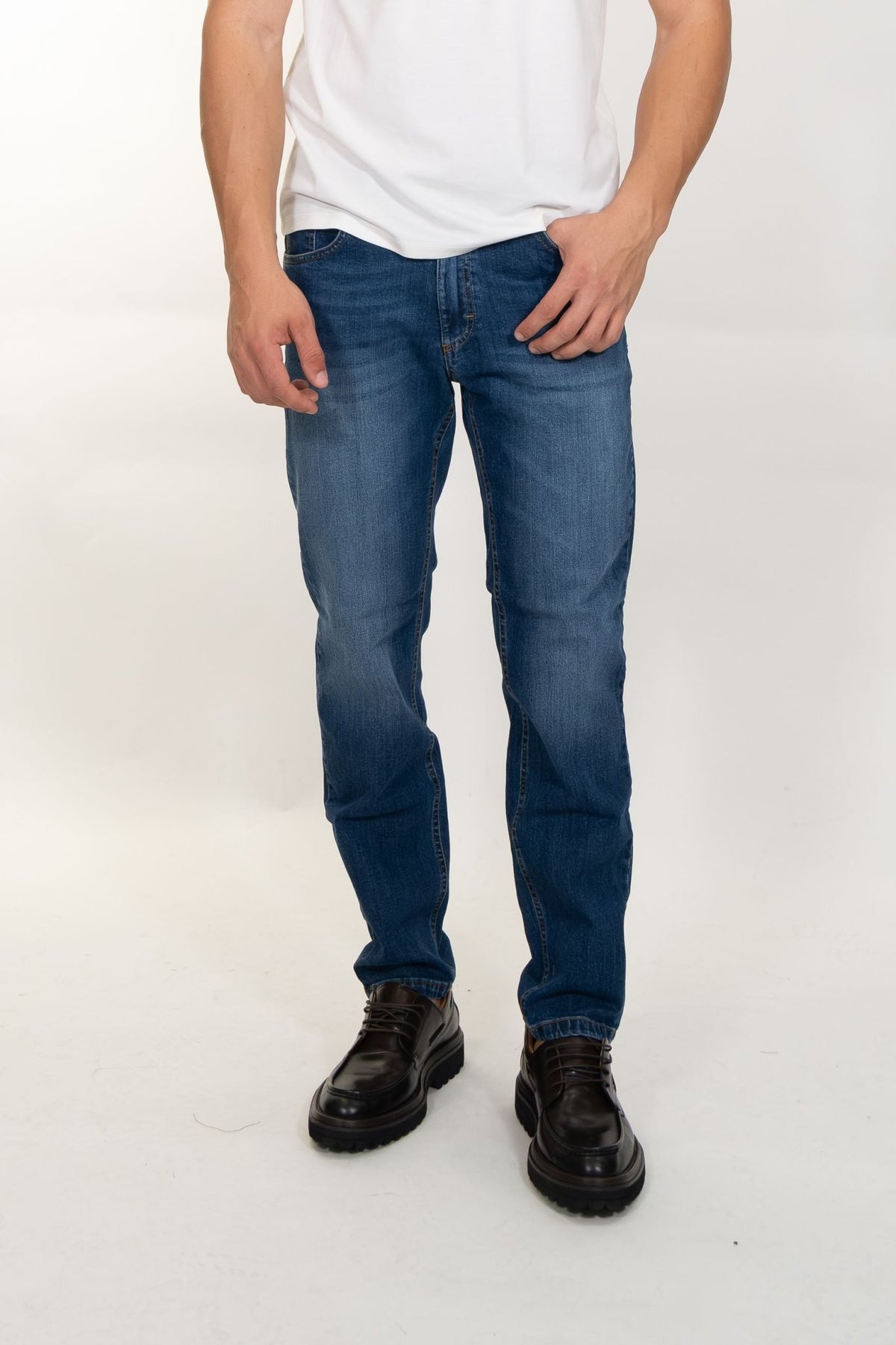 Squad2 - Jeans slim tapered fit blu medio sfumato - Uomo - World Fashion