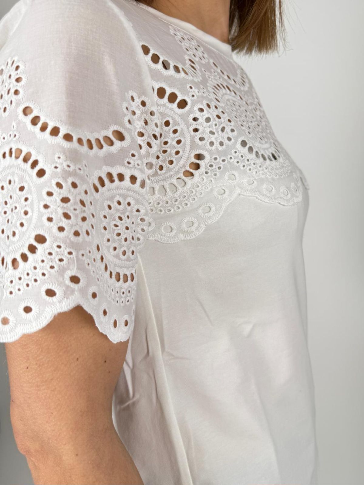 T-Shirt Girocollo Sprone Sangallo MM Donna - Lolita - World Fashion