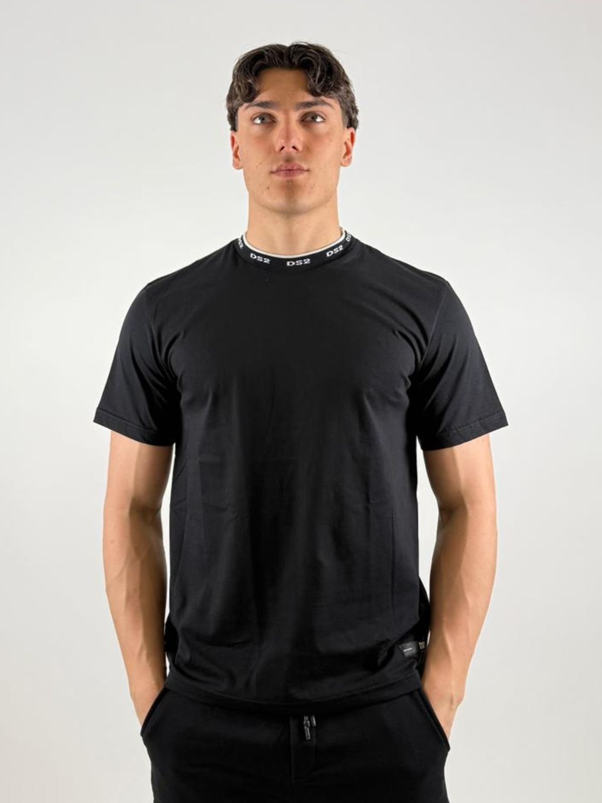 T-shirt in cotone con logo a contrasto Uomo - Ds2 - World Fashion