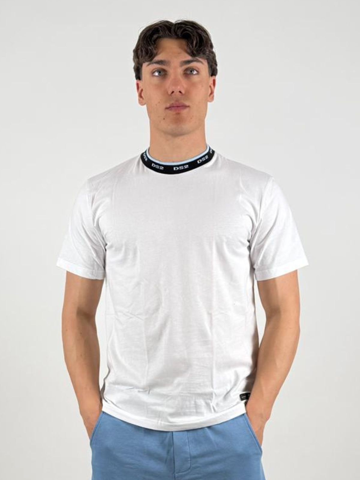 T-shirt in cotone con logo a contrasto Uomo - Ds2 - World Fashion