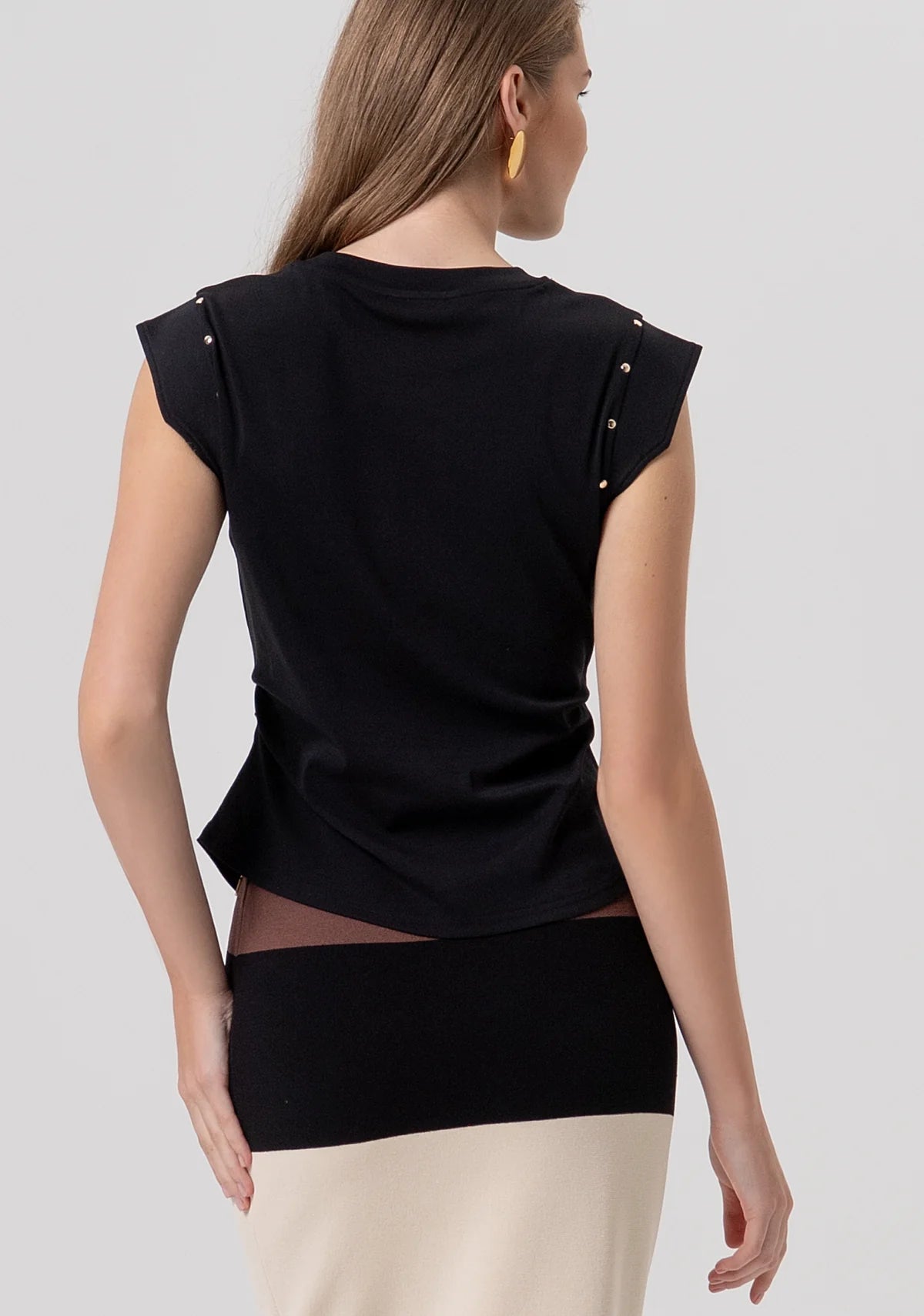 T-shirt regular in jersey con occhielli vela e collana abbinata Donna - Fracomina - World Fashion