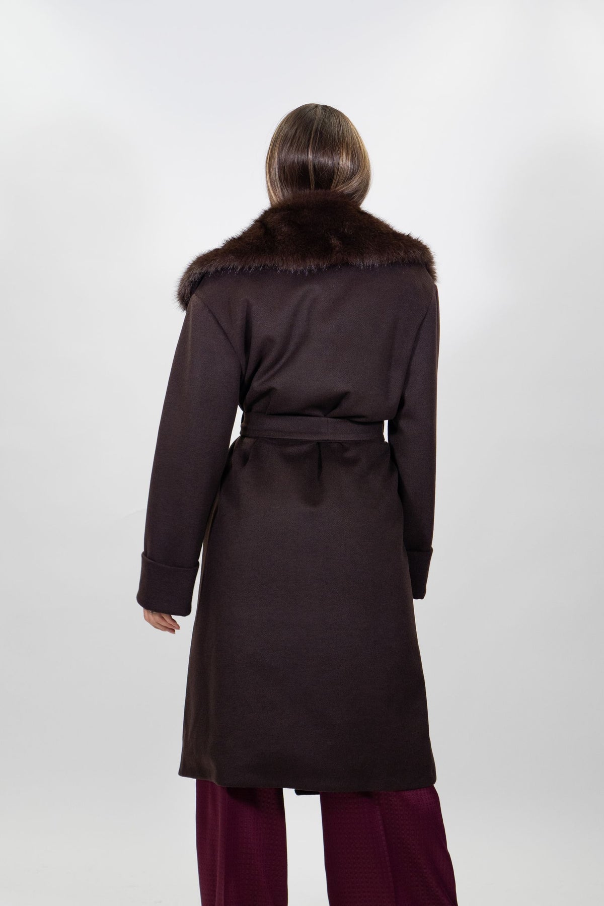 Rinascimento Curvy - Cappotto con Fusciacca e Pelliccia al collo - Donna