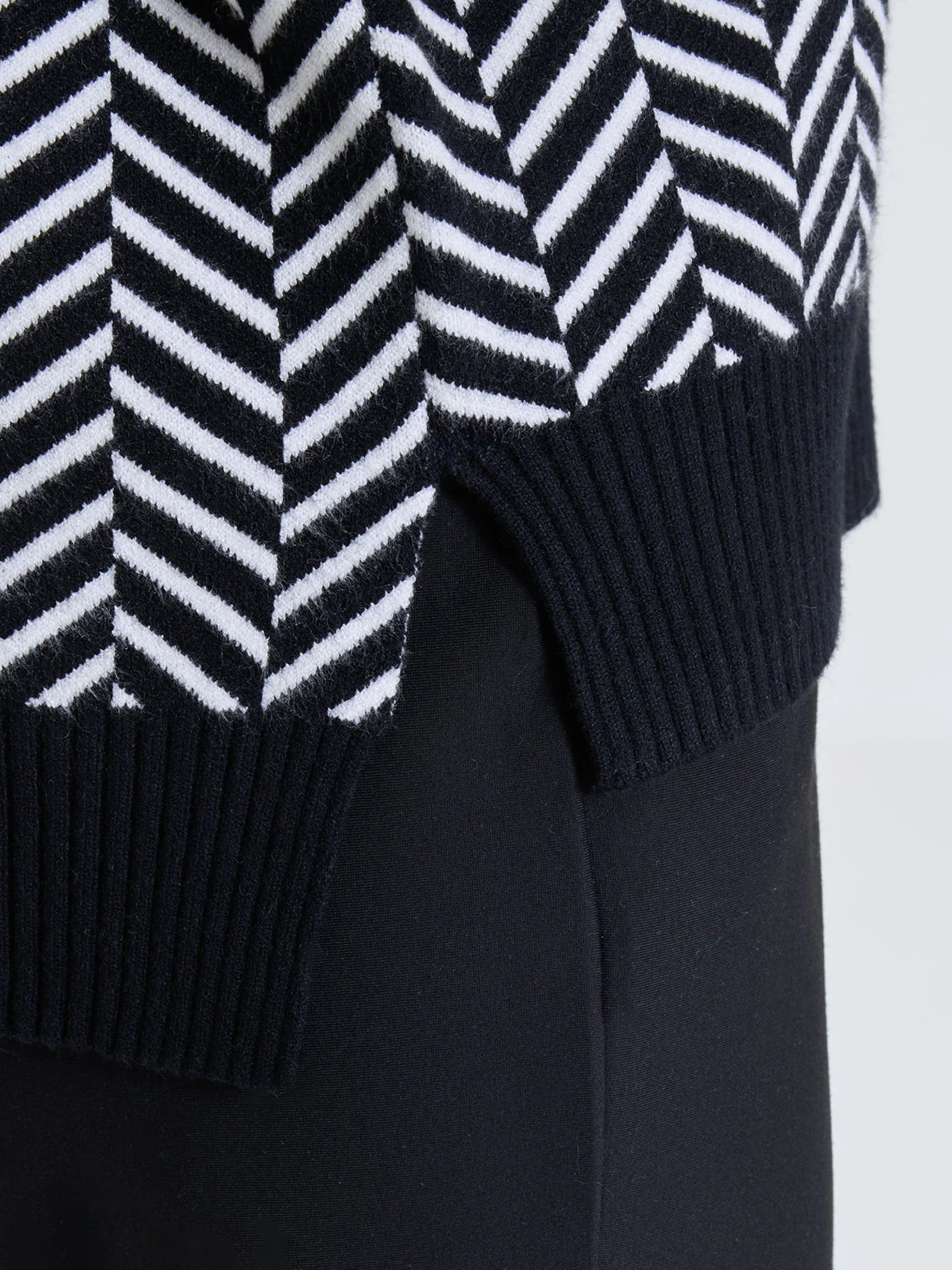 Ragno - Maglia smanicata con fantasia spigata in Super Soft - Donna
