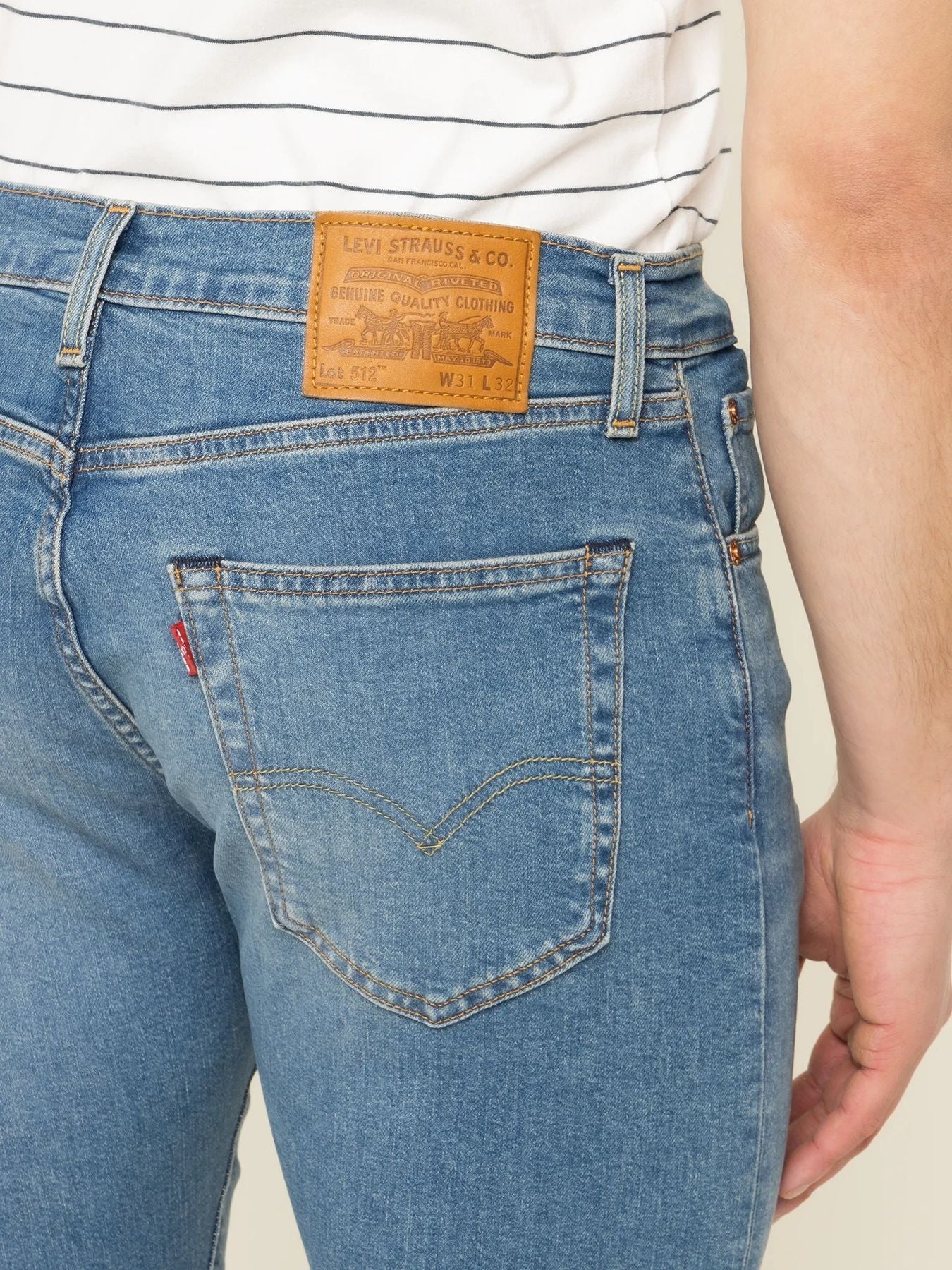 28833 - 0588 - JEANS - LEVIS - World Fashion