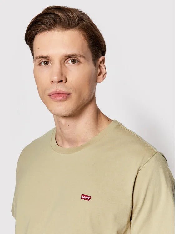 56605 - 0131 - T - SHIRT - LEVIS - World Fashion